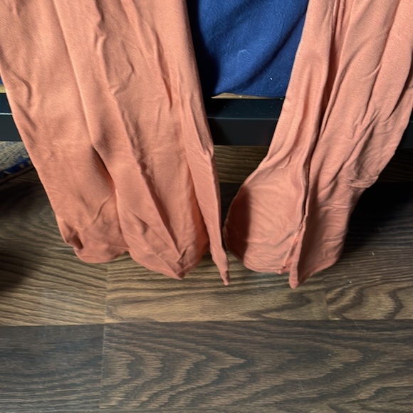 3/$25🌶️ OFFLINE BY AERIE crossover leggings - Picture 2 of 3